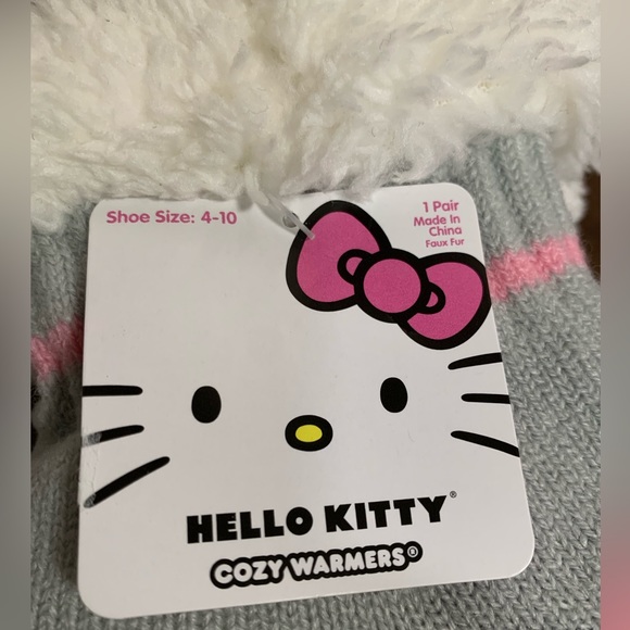 Hello Kitty Cozy Warmers Socks GREY and PINK - NEW - Picture 4 of 6